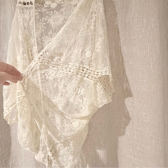 Free People Sheer Lace Kimono Duster One Size Ivory NWOT - Picture 4 of 4
